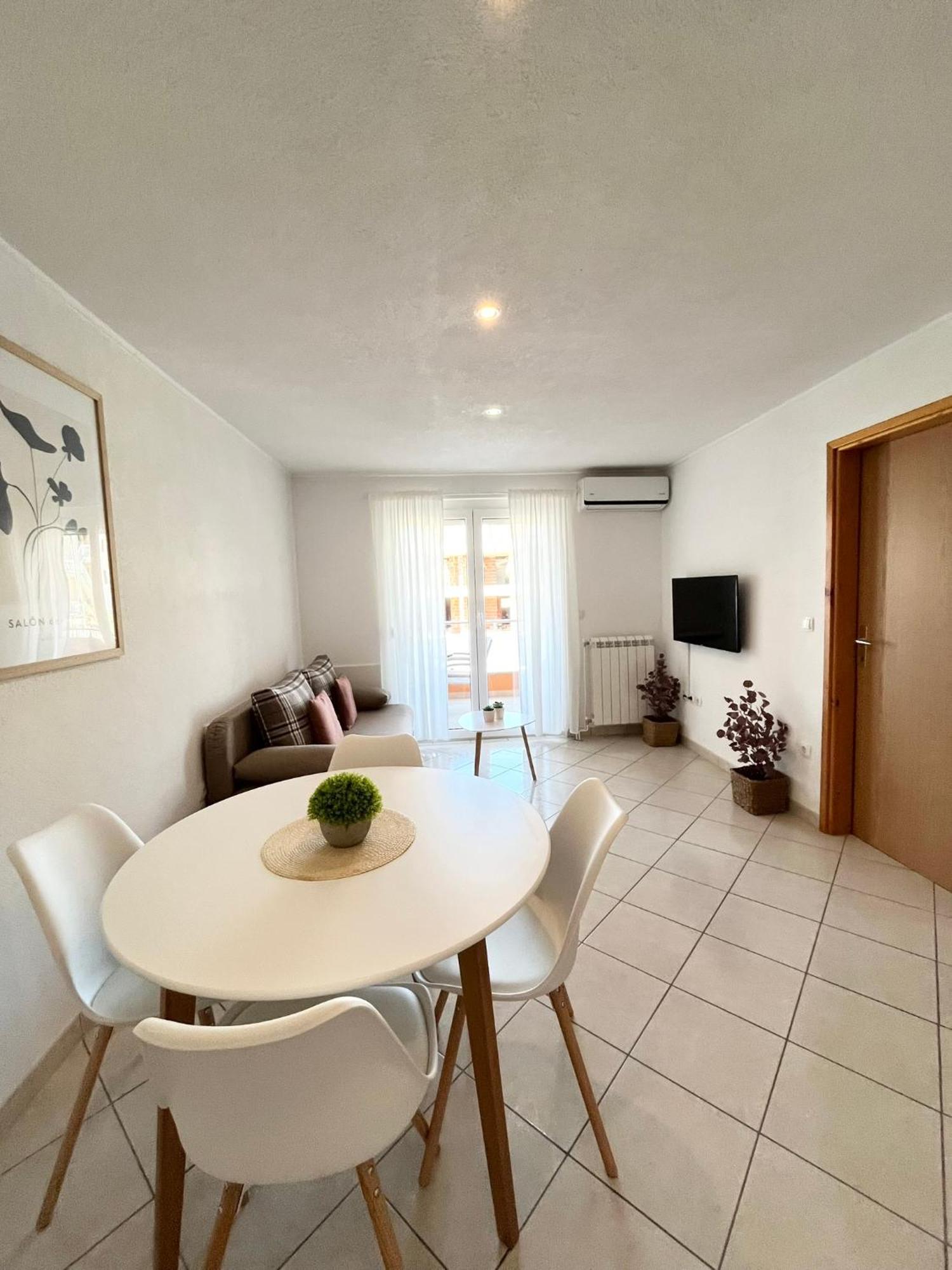 Apartments Contessa Novigrad Istria Exterior foto