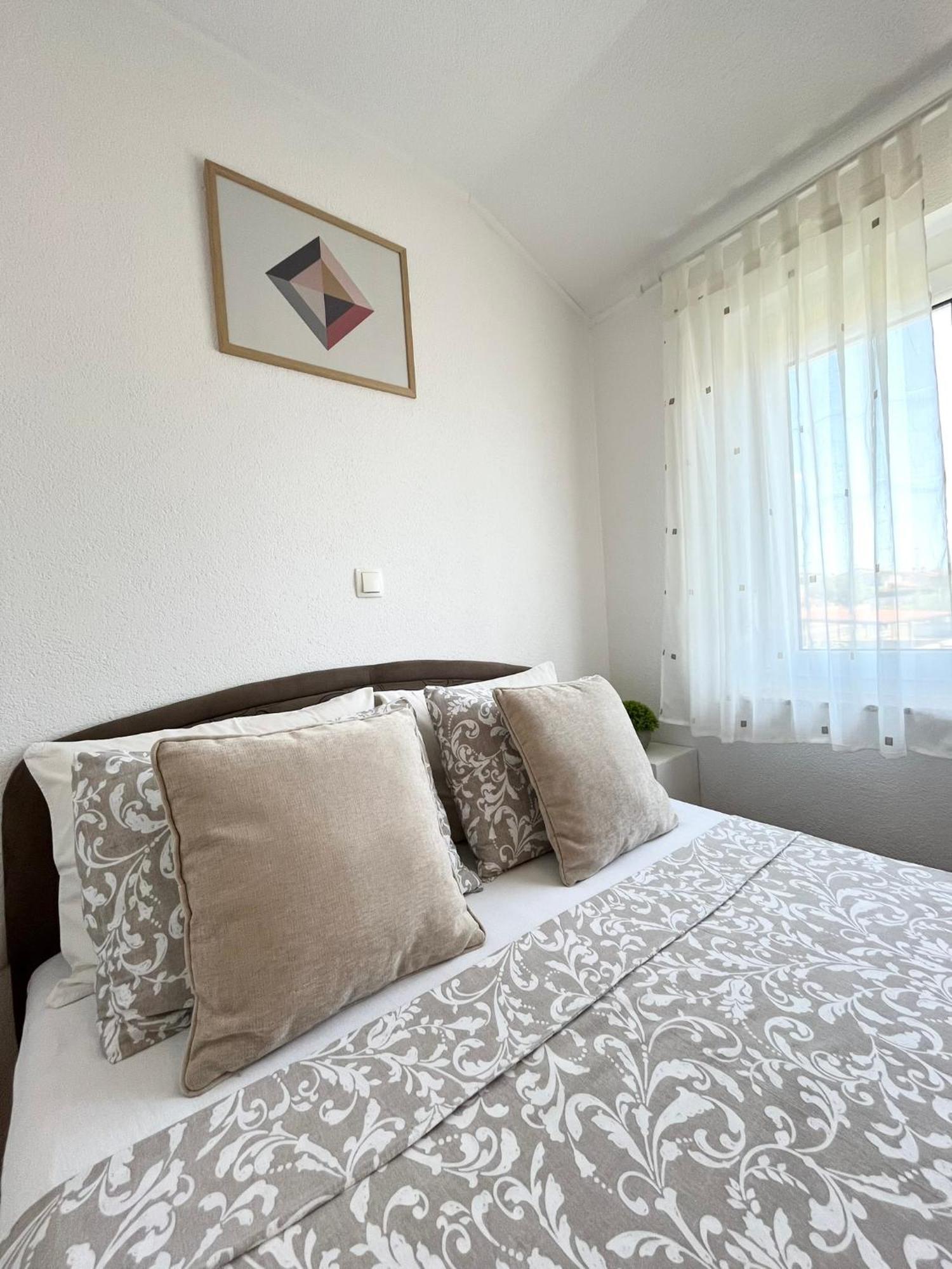 Apartments Contessa Novigrad Istria Exterior foto