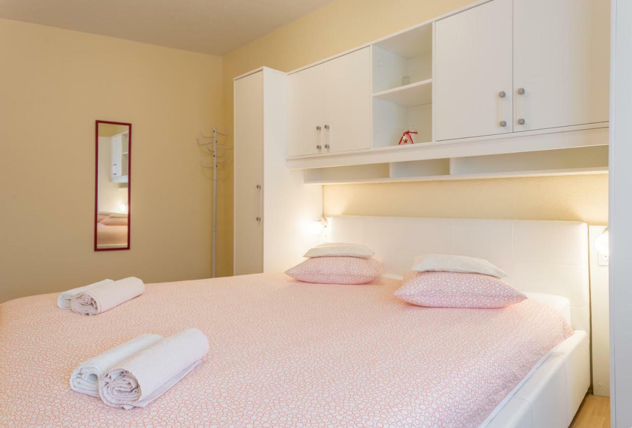 Apartments Contessa Novigrad Istria Exterior foto